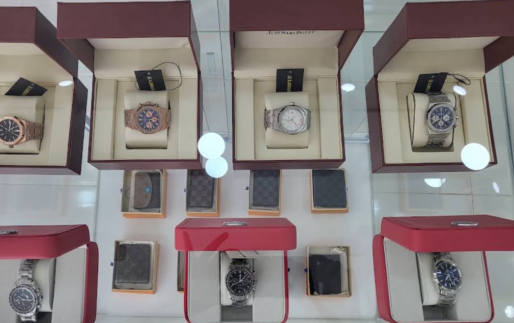럭셔리아울렛 LUXURY OUTLET LAOS