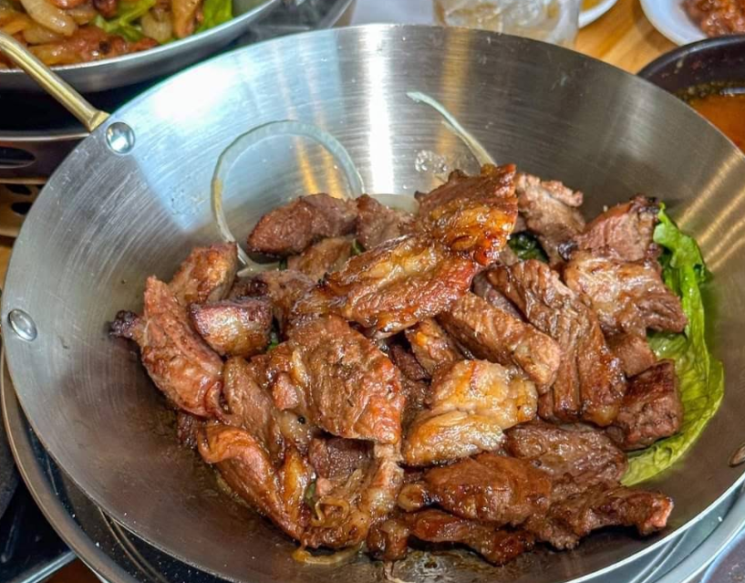 반주